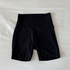 Lululemon Size 2 Black Biker Shorts